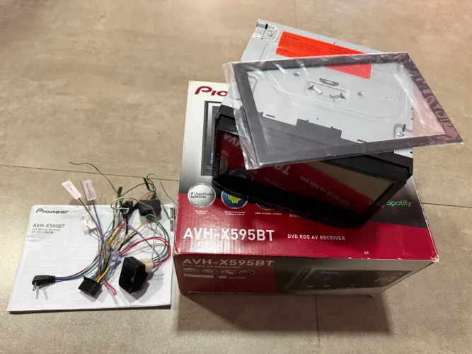 Multimídia Pioneer AVH?X595BT