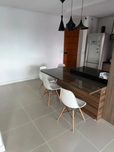 Apt 79m2 no Ed Torre Vitta Home | 2Q (1 Suite com Closet) | Mobiliado | Sacada com Churras