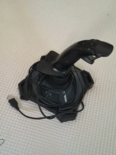 Joystick Logitech Attack 3