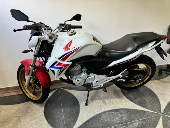 CB 300 - Capitão América 