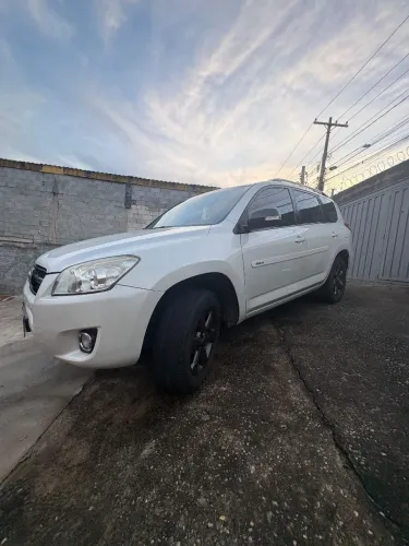 Toyota RAV4 2.4 4X2 16V 170cv Aut. 2011
