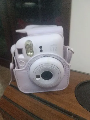 Câmera polaroide instax Mini12