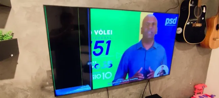 TV Samsung 55'' UN55AU7700G para peças