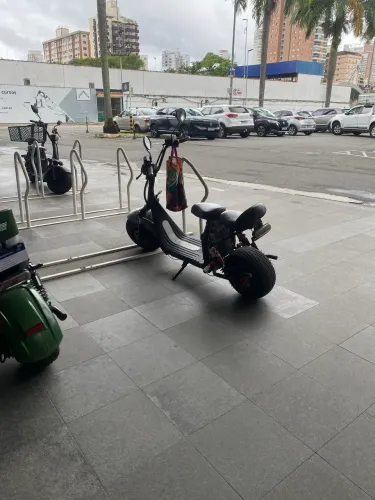 MOTO ELÉTRICA PAGUEI 12.000R$ com nota fiscal e tudo mais em perfeito estado aceito oferta