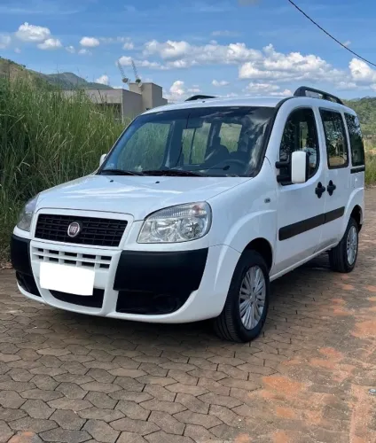 Fiat Doblo Attractive 1.4 Fire Flex 8V 5P 2015