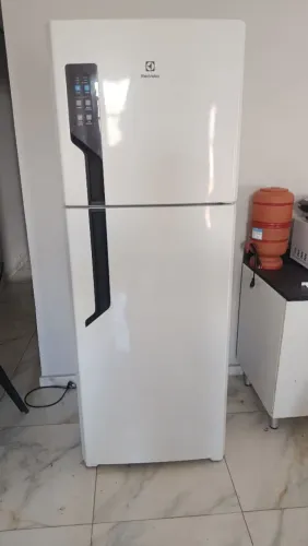 GELADEIRA ELETROLUX 450 L FROST FREE INVERTER