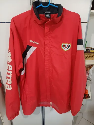 Jaqueta corta-vento original Erreà do time Rayo Vallecano