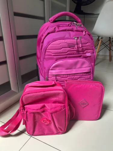 Mochila rodinha sestini + estojo + lancheira 