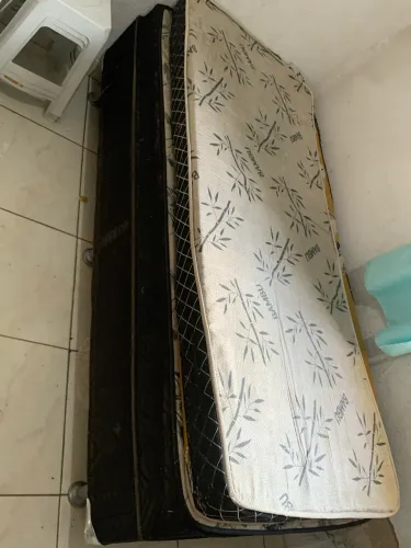 Cama tá boa pra solteiro ou pro seu filho baratinha 150 reias