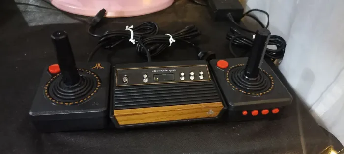 Atari flashback X completo com 1 controle vários jogos na memória
