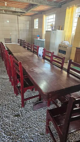 Mesas e cadeiras