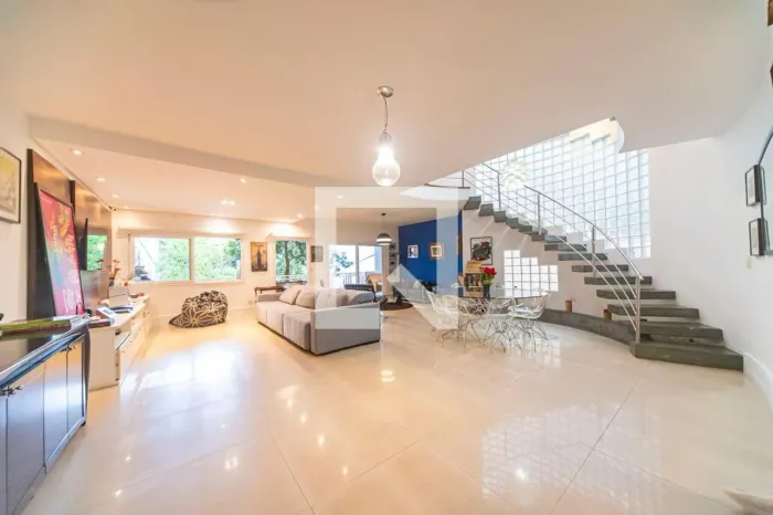 Casa à Venda - Vila Assunção, 4 Quartos, 450 m2