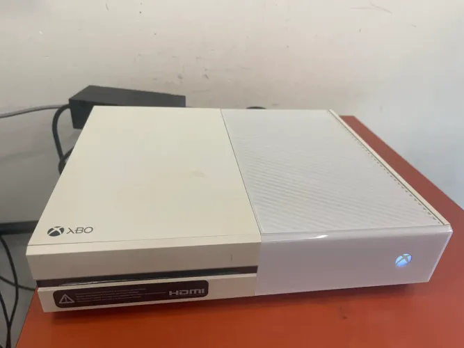 Xbox One branco 