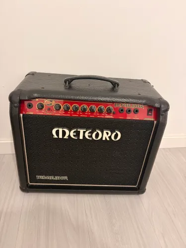     Amplificador Meteoro Demolidor FWG-50 50W RMS