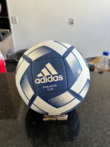 Bola de futebol Adidas Starlance