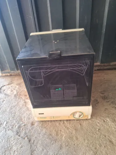 Vendo lavar louça funcionando perfeitamente por 120 reais entrego