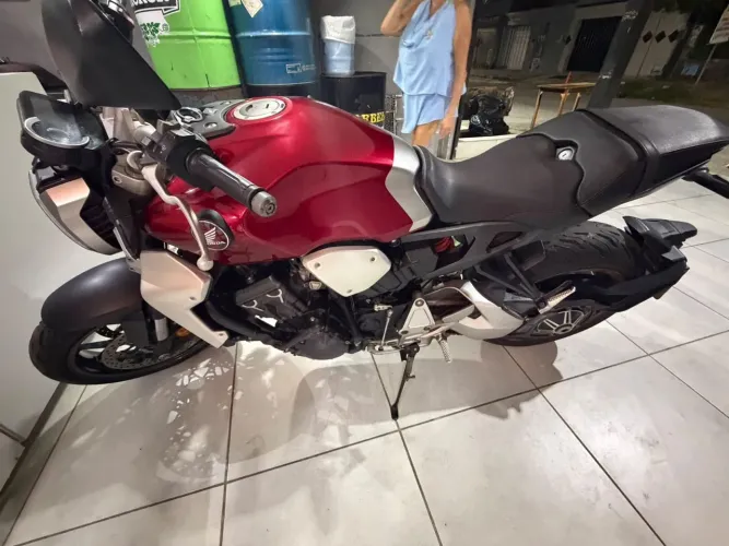 Honda CB 1000r 2021