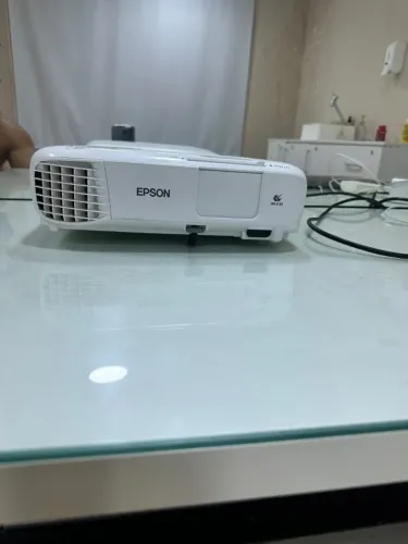 Projetor Epson PowerLite E20 3400 Lumens 3LCD HDMI