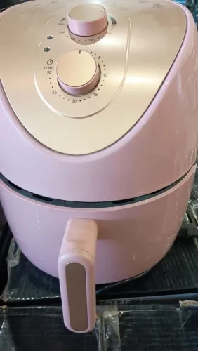 VENDO  AIR FRYER DE 220V  NOVA  NA CAIXA  VALOR 220