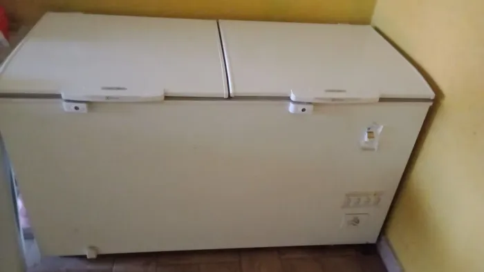 Freezer horizontal Eletrolux 513l