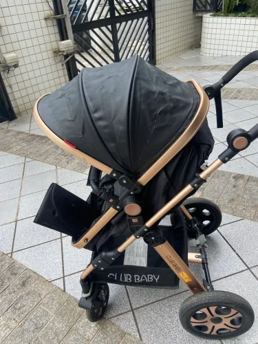 Carrinho de bebê club baby