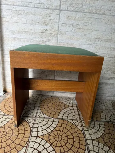 Antiga banqueta em cerejeira decada de 70