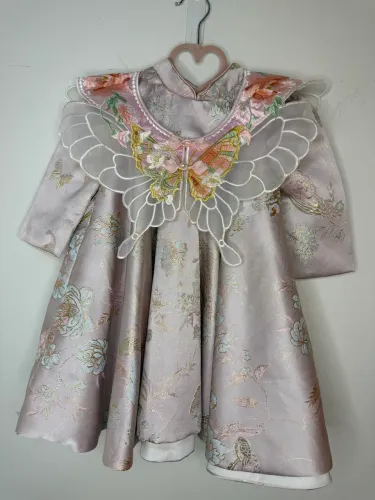 Vestido com bordados - infantil 