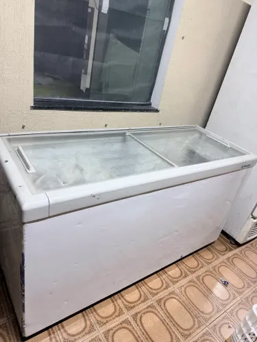 Freezer Metalfrio 550 litros