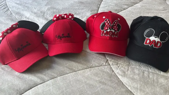 Boné familia Disney