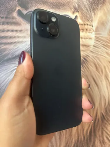 iPhone 15 128