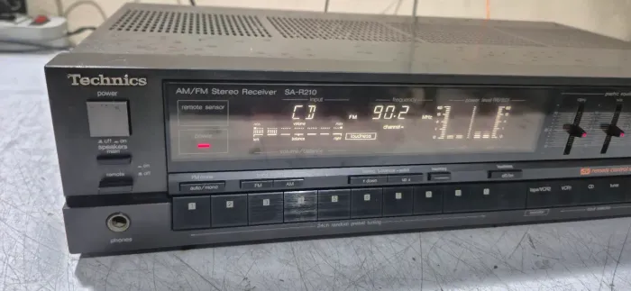 Receiver technics sa-R210