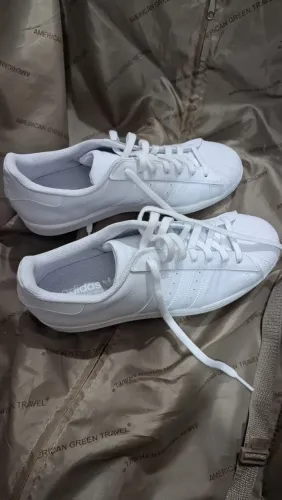 Adidas superstar 42 NOVO