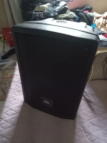 Caixa de som jbl
