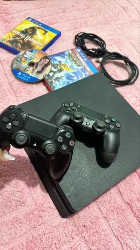 PS4 slim