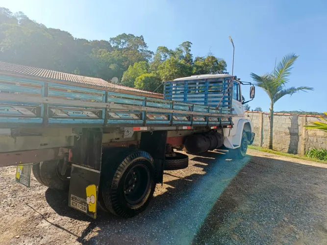 Caminhão Mb1214