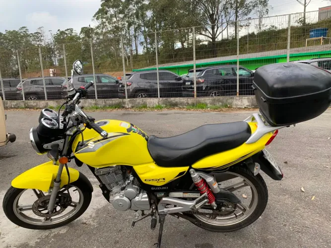 Suzuki GSR 125 Impecável Baixo km