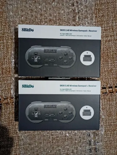 2 CONTROLES 8 BITDO SUPER NINTENDO LACRADOS POR 300 REAIS OS DOIS