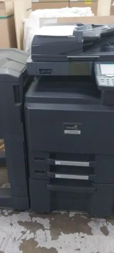 Impressora colorida de formato até a3 revisada