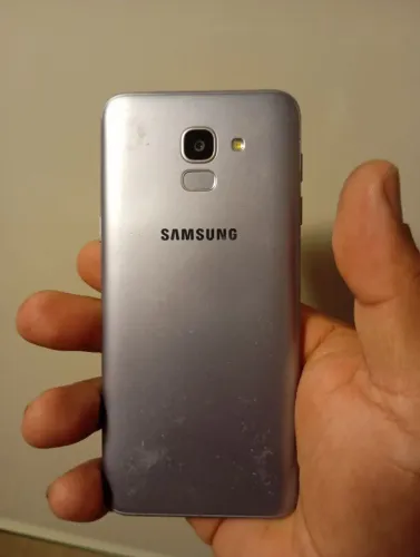 Celular J6 Galaxy Samsung 64 gigas de armazenamento e 2 giga de ram