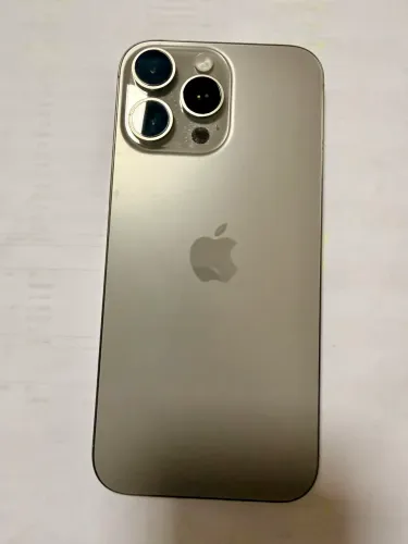 iPhone 16 promax titanium 9 meses de uso
