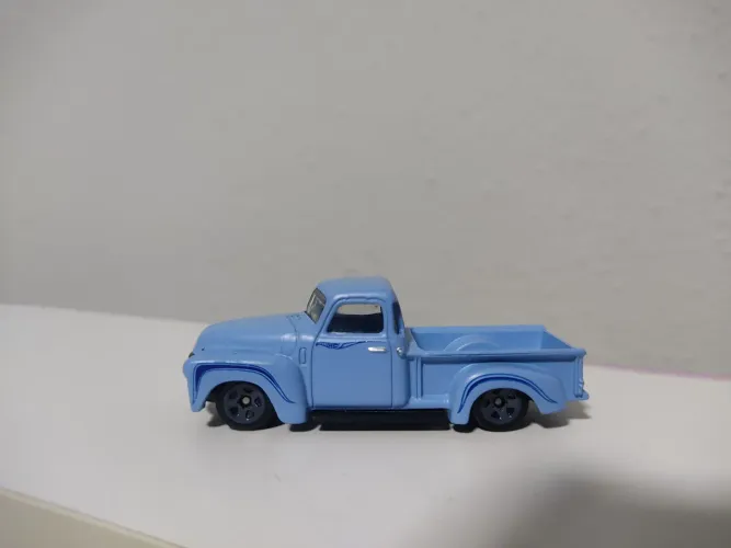 HOT WHEELS 52 CHEVY TRUCK 