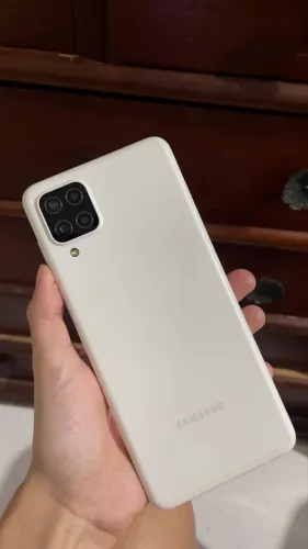 Samsung A12