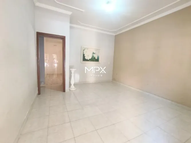 Casa à venda no bairro São Judas em Piracicaba.
