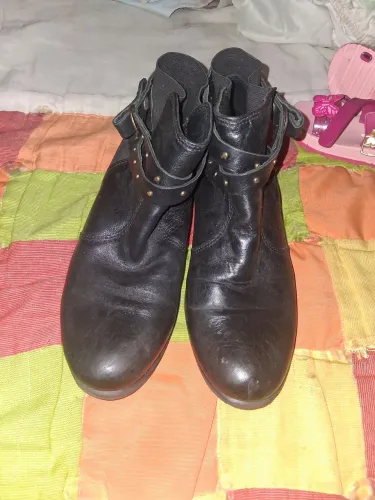 Bota de couro