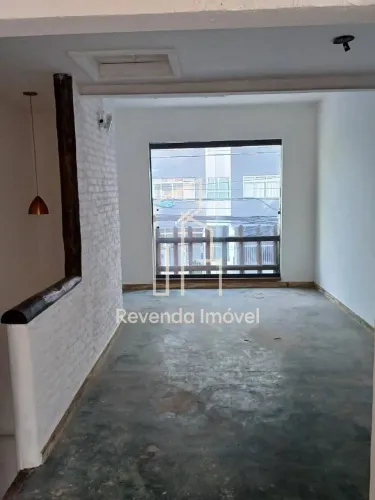 Ponto Comercial de 3 Andares em Excelente Localização para alugar