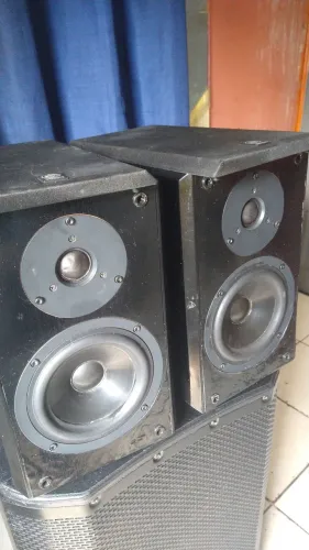Par de caixas Yamaha passivas dos 90s