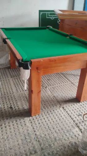 Sinuca na madeira para lazer 