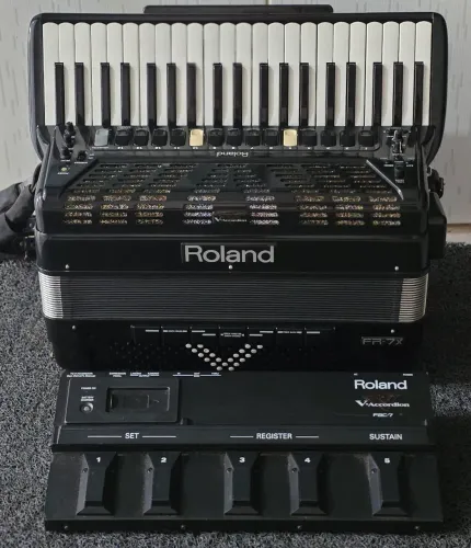 Acordeon Digital Roland FR7X