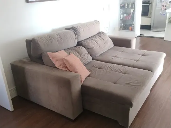 Sofá Retrátil Confortável