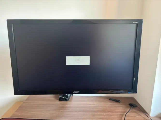 Monitor Acer kg241q + Braço